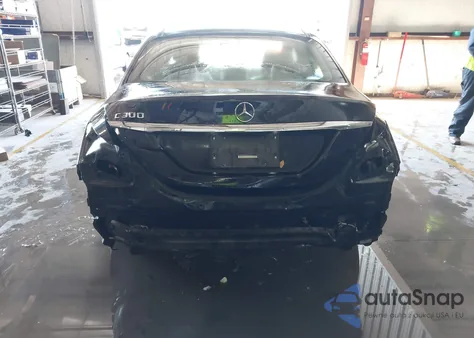 2020 Mercedes-Benz C 300 from USA, damaged, VIN W1KWF8DBXLR594234